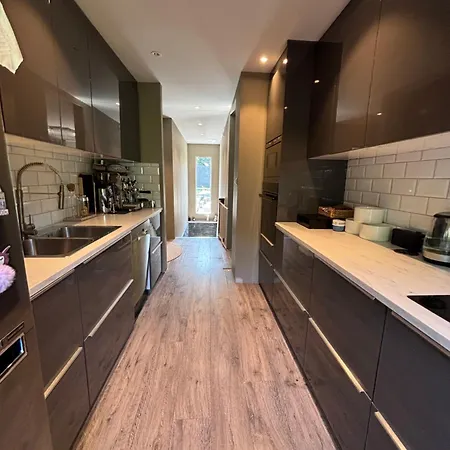 Σπίτι διακοπών House With Big Terrace And Good Parking Place *