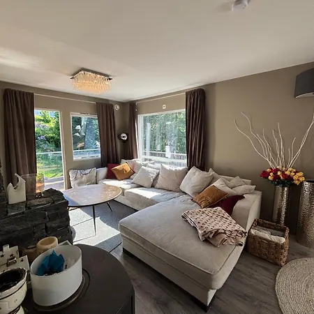 House With Big Terrace And Good Parking Place * Κρίστιανσαντ