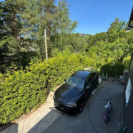 Vakantiehuis House With Big Terrace And Good Parking Place