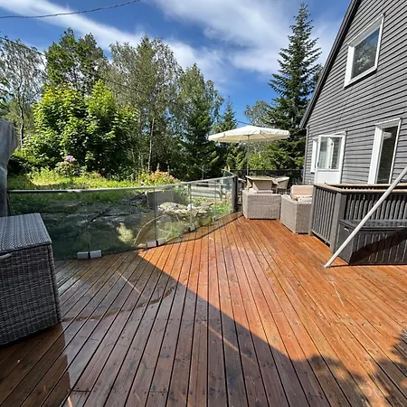 Vakantiehuis House With Big Terrace And Good Parking Place *